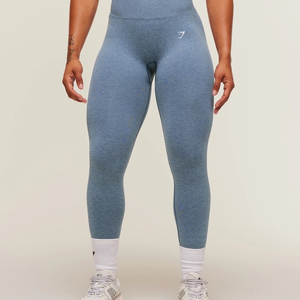 Gymshark Matching Set (Vital Blue Bra + Leggings)